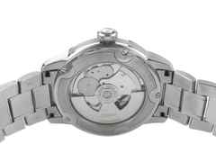 Juwelier Roller Eterna Adventic GMT Silver Automatik 42mm Metallband 7661.41.66.1702 Full Set mit Garantie Occasion Neu – Herrenuhren Uhr mit Datum aus Edelstahl. Das Gehäuse ist rund und silber. Das Edelstahlarmband ist silber. Das Zifferblatt ist ein Index in weiß. – Ansicht 2