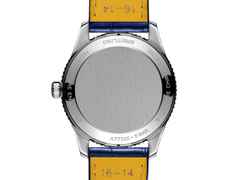 Breitling Navitimer 32 Quarz Edelstahl hellblaues Perlmutt-Zifferblatt blaues Lederband – Damenuhren Uhr ohne Datum aus Edelstahl und Leder. Das Gehäuse ist rund und silber. Das Lederarmband Kroko / Alligator ist blau. Das Zifferblatt ist arabisch Index und blau. – Ansicht 2