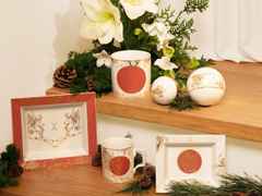 Meissen Vide-Poche mittel "Meissen Christmas Peryton" Porzellan 16 x 13,5 cm – Porzellanwaren Porzellandekoration in weiß und aus Porzellan. – Ansicht 2