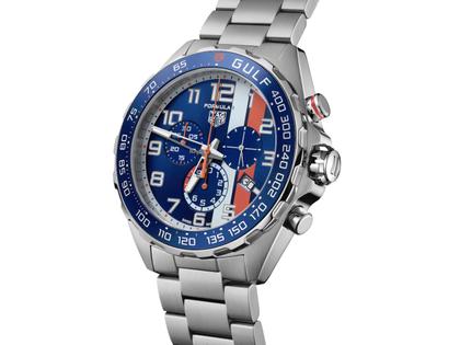 TAG Heuer Formula 1 Chronograph X Gulf Quarz Edelstahl 43mm blaues Zifferblatt Metallband – Herrenuhren Chronograph aus Aluminium und Edelstahl. Das Gehäuse ist rund und silber. Das Edelstahlarmband ist silber. Das Zifferblatt ist arabisch Index und blau. – Ansicht 2