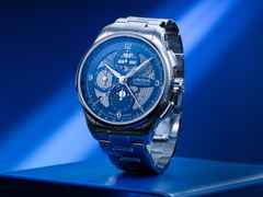 Union Glashütte Belisar Chronograph Mondphase Automatik Edelstahl 42mm blaues Zifferblatt Metallband – Herrenuhren Chronograph aus Edelstahl. Das Gehäuse ist rund und silber. Das Edelstahlarmband ist silber. Das Zifferblatt ist arabisch Index und blau. – Ansicht 5