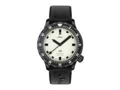 Sinn Spezialuhren U1 S L Automatik U-Boot-Stahl 44mm weißes Zifferblatt schwarzes Kautschukband limitiert – Herrenuhren Uhr ohne Datum aus Edelstahl, Kautschuk, Metall und PVD beschichtet. Das Gehäuse ist rund und schwarz. Das Kautschuk / Kunststoff / Silikon Armband ist schwarz. Das Zifferblatt ist ein Index in weiß.