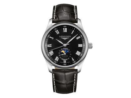 Longines Master Collection Automatik 40 mm Edelstahl schwarz römisch Lederband – Herrenuhren Uhr mit Datum aus Edelstahl und Leder. Das Gehäuse ist rund und silber. Das Lederarmband Kroko / Alligator ist schwarz. Das Zifferblatt ist römisch und schwarz.
