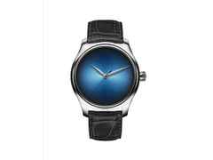 H. Moser & Cie. Endeavour Centre Seconds Concept Funky Blue Automatic Double Hairspring Limited Edition – Herrenuhren Uhr ohne Datum aus Edelstahl. Das Gehäuse ist rund und silber. Das Lederarmband Kroko / Alligator ist grau. Das Zifferblatt ist ein Index in blau.