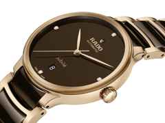 Rado Centrix Diamonds Automatik Edelstahl Roségold-PVD 39,5mm braunes Zifferblatt mit Brillanten Metallband – Herrenuhren Uhr mit Datum aus Edelstahl, Keramik und PVD beschichtet. Das Gehäuse ist rund und roségold. Das Keramikarmband ist braun. Das Zifferblatt ist ein Index in braun. – Ansicht 2