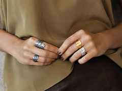 Heiring Feather Ring Medium Silber gelbvergoldet – Ringe Ring aus 925 Silber, PVD beschichtet und und . – Ansicht 2