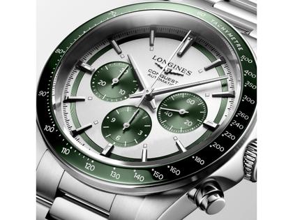 Longines Conquest Chronograph Automatik Edelstahl 42mm weiß-grünes Zifferblatt Metallband – Herrenuhren Chronograph aus Edelstahl und Keramik. Das Gehäuse ist rund und silber. Das Edelstahlarmband ist silber. Das Zifferblatt ist ein Index in silber. – Ansicht 5