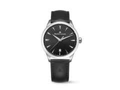 Maurice Lacroix 1975 Quarz Edelstahl 39mm schwarzes Zifferblatt schwarzes Lederband – Herrenuhren Uhr mit Datum aus Edelstahl. Das Gehäuse ist rund und silber. Das Lederarmband ist schwarz. Das Zifferblatt ist ein Index in schwarz.