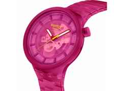 Swatch Big Bold Biosourced Colours of Joy Pink Quarz Kunststoff 47mm pinkes Zifferblatt pinkes Kunststoffband – Herrenuhren Uhr ohne Datum aus Bio-Kunststoff und Kunststoff. Das Gehäuse ist rund. Das Kautschuk / Kunststoff / Silikon Armband ist pink. Das Zifferblatt ist ohne Zeichen und pink. – Ansicht 2