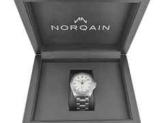 Juwelier Roller Norqain Neverest Glacier Automatik Edelstahl 40mm weißes Zifferblatt Metallband NN1001SC3CA/GL101 Full Set mit Garantie Occasion Neu – Herrenuhren Uhr ohne Datum aus Edelstahl. Das Gehäuse ist rund und silber. Das Edelstahlarmband ist silber. Das Zifferblatt ist ein Index in silber. – Ansicht 4