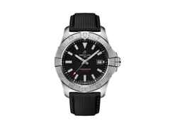 Breitling Avenger Automatik 42 Edelstahl schwarzes Zifferblatt schwarzes Lederband – Herrenuhren Uhr mit Datum aus Edelstahl und Leder. Das Gehäuse ist rund und silber. Das Lederarmband ist schwarz. Das Zifferblatt ist ein Index in schwarz.