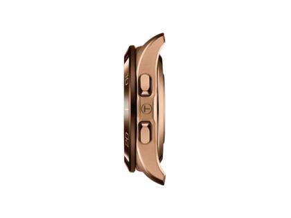 Tissot T-Touch Connect Sport Quarz Titan Roségoldfarben-PVD 43mm schwarzes Zifferblatt beiges Silikonband – Herrenuhren Uhr Multifunktion aus Kautschuk, Keramik, PVD beschichtet und Titan. Das Gehäuse ist rund und silber. Das Kautschuk / Kunststoff / Silikon Armband ist beige. Das Zifferblatt ist digital und schwarz. – Ansicht 4