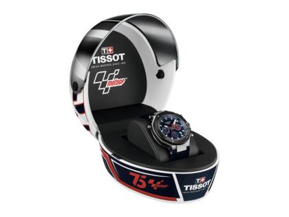 Tissot T-Race MotoGP                  2024 Chronograph Limited Edition  Automatic 45mm blaues Zifferblatt blaues Silikonband – Herrenuhren Chronograph aus Edelstahl und PVD beschichtet. Das Gehäuse ist rund und silber. Das Kautschuk / Kunststoff / Silikon Armband ist blau. Das Zifferblatt ist arabisch Index und blau. – Ansicht 3