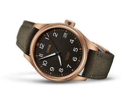 Oris Big Crown ProPilot Big Date Automatik Bronze 41mm schwarzes Zifferblatt grünes Textilband – Herrenuhren Uhr mit Datum aus Bronze und Edelstahl. Das Gehäuse ist rund und silber. Das Textilarmband ist grün. Das Zifferblatt ist arabisch und schwarz. – Ansicht 2
