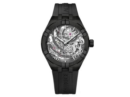 Maurice Lacroix Aikon Manufacture Skeleton Automatik Edelstahl Schwarz-DLC 45mm skelettiertes Zifferblatt schwarzes Kautschukband limitiert – Herrenuhren Uhr ohne Datum aus DLC beschichtet, Edelstahl und Kautschuk. Das Gehäuse ist rund und schwarz. Das Kautschuk / Kunststoff / Silikon Armband ist schwarz. Das Zifferblatt ist skelettiert und grau.