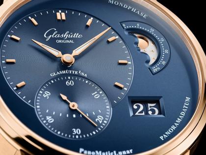 Glashütte Original PanoMaticLunar Automatik Rotgold 40mm blaues Zifferblatt blaues Lederband – Herrenuhren Uhr mit Datum aus 750 Rotgold. Das Gehäuse ist rund und roségold. Das Lederarmband Kroko / Alligator ist blau. Das Zifferblatt ist ein Index in blau. – Ansicht 4