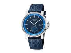 Mühle Glashütte 29er Big Kleine Sekunde Edition 1994 Automatik Edelstahl 42,4mm schwarz-blaues Zifferblatt blaues Textilband – Herrenuhren Uhr mit Datum aus Edelstahl. Das Gehäuse ist rund und silber. Das Textilarmband ist blau. Das Zifferblatt ist ein Index in schwarz.