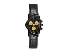 Hamilton Ventura L Chrono Quartz Edelstahl PVD-Schwarz 32x51mm schwarzes Zifferblatt Lederband – Herrenuhren Chronograph aus Edelstahl, Kautschuk und PVD beschichtet. Das Gehäuse ist sonstige Form und schwarz. Das Lederarmband ist schwarz. Das Zifferblatt ist ein Index in schwarz.