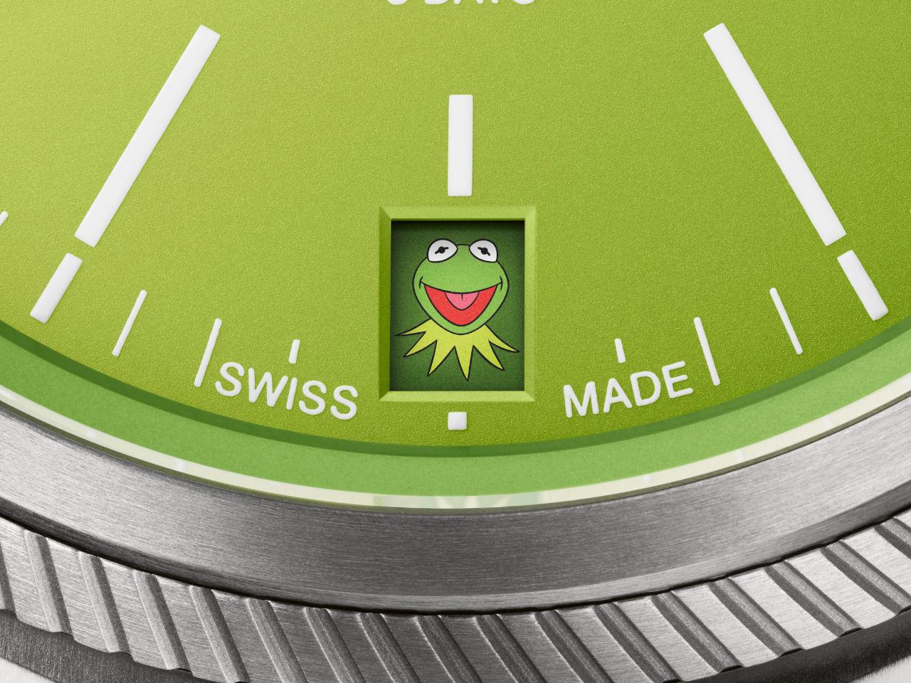 Oris ProPilot X Kermit Automatik Titan 39mm grünes Zifferblatt Metallband – Herrenuhren Uhr mit Datum aus Titan. Das Gehäuse ist rund und grau. Das Titanarmband ist grau. Das Zifferblatt ist ein Index in grün. – Ansicht 4
