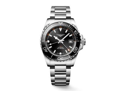 Longines HydroConquest GMT Automatik Edelstahl 41mm schwarzes Zifferblatt Metallband – Herrenuhren Uhr mit Datum aus Edelstahl und Keramik. Das Gehäuse ist rund und silber. Das Edelstahlarmband ist silber. Das Zifferblatt ist ein Index in schwarz.