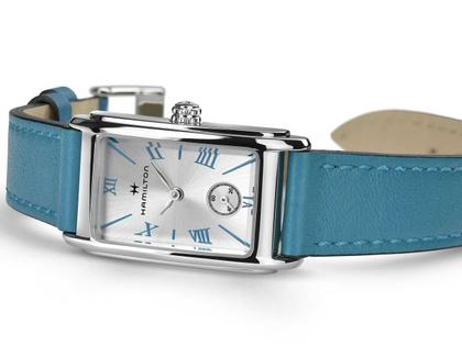 Hamilton Ardmore S Quarz Edelstahl silber Lederband türkis – Damenuhren Uhr ohne Datum aus Edelstahl und Leder. Das Gehäuse ist rechteckig und silber. Das Lederarmband ist blau. Das Zifferblatt ist römisch und silber. – Ansicht 3