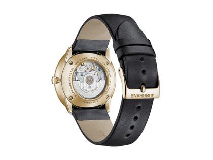 Junghans Meister fein Automatic Edelstahl PVD-Gelbgold 39mm weißes Zifferblatt schwarzes Lederband – Herrenuhren Uhr mit Datum aus Edelstahl, Leder und vergoldet. Das Gehäuse ist rund und roségold. Das Lederarmband ist schwarz. Das Zifferblatt ist ein Index in weiß. – Ansicht 2
