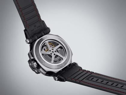 Tissot T-Race MotoGP               2020 / 2021 Chronograph  Limited Edition Automatik schwarz PVD – Herrenuhren Chronograph aus Edelstahl und PVD beschichtet. Das Gehäuse ist rund und silber. Das Lederarmband ist schwarz. Das Zifferblatt ist arabisch und schwarz. – Ansicht 3