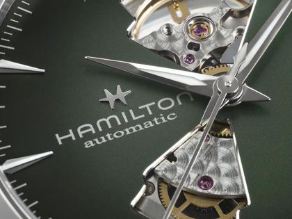 Hamilton Jazzmaster Open Heart Automatik Edelstahl 42mm grünes Zifferblatt Metallband – Herrenuhren Uhr ohne Datum aus Edelstahl. Das Gehäuse ist rund und silber. Das Edelstahlarmband ist silber. Das Zifferblatt ist ein Index in grün. – Ansicht 3