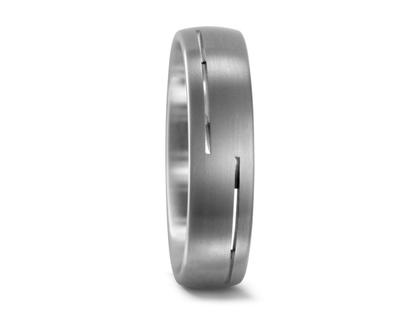 Ringe Trauring aus Titan.