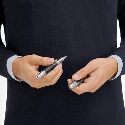 Montblanc Special Edition Great Characters Walt Disney Rollerball – Schreibgeräte Rollerball in schwarz und aus Edelharz. – Ansicht 3