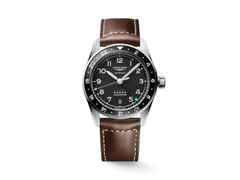 Longines Spirit Zulu Time Automatik Edelstahl 39mm schwarzes Zifferblatt braunes Lederband – Herrenuhren Uhr mit Datum aus Edelstahl, Keramik und Leder. Das Gehäuse ist rund und silber. Das Lederarmband ist braun. Das Zifferblatt ist arabisch Index und schwarz.