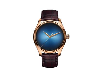 H. Moser & Cie. Endeavour Centre Seconds Concept Funky Blue Fumé Automatic Rotgold 40mm blaues Zifferblatt braunes Lederband – Herrenuhren Uhr ohne Datum aus 750 Rotgold. Das Gehäuse ist rund und roségold. Das Lederarmband Kroko / Alligator ist braun. Das Zifferblatt ist ein Index in blau.