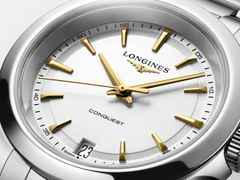 Longines Conquest Quarz Edelstahl 34mm weißes Zifferblatt Metallband – Damenuhren Uhr mit Datum aus Edelstahl. Das Gehäuse ist rund und silber. Das Edelstahlarmband ist silber. Das Zifferblatt ist ein Index in weiß. – Ansicht 2