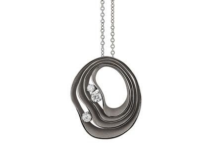 Cammilli Firenze Dune Precious Collier Black Lava Gold mit Brillanten 0,450ct – Halsschmuck Collier aus 750 Weißgold.