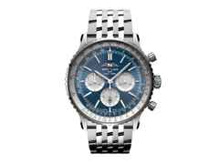 Breitling Navitimer B01 Chronograph 46 Edelstahl blaues Zifferblatt Metallband – Herrenuhren Chronograph aus Edelstahl. Das Gehäuse ist rund und silber. Das Edelstahlarmband ist silber. Das Zifferblatt ist ein Index in blau.