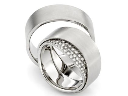 Max Kemper Trauring Paar Weißgold 9,0mm gewölbt mit Brillanten 0,380ct – Ringe Trauring mit Besatz aus 585 Weißgold.