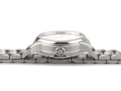 Juwelier Roller Eterna Adventic GMT Silver Automatik 42mm Metallband 7661.41.66.1702 Full Set mit Garantie Occasion Neu – Herrenuhren Uhr mit Datum aus Edelstahl. Das Gehäuse ist rund und silber. Das Edelstahlarmband ist silber. Das Zifferblatt ist ein Index in weiß. – Ansicht 3