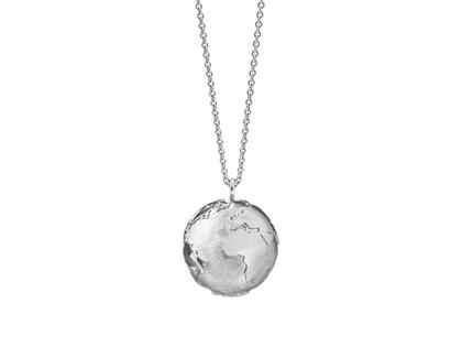 Schmuckwerk Meine Welt: Individuelle Weltkugel mit Ihren Lieblingszielen in Platin 19mm – Anhänger Anhänger ohne Besatz aus 950 Platin.