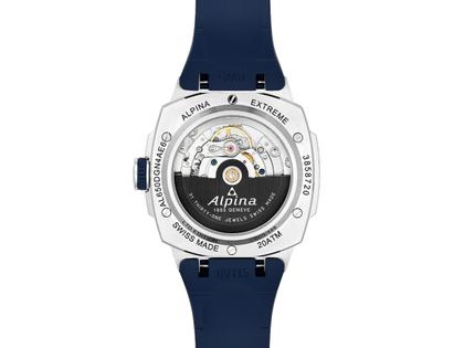 Alpina Alpiner Extreme Regulator Automatik Edelstahl 41mm graues Zifferblatt blaues Kautschukband – Herrenuhren Uhr ohne Datum aus Edelstahl und Kautschuk. Das Gehäuse ist rund und silber. Das Kautschuk / Kunststoff / Silikon Armband ist blau. Das Zifferblatt ist ein Index in grau. – Ansicht 2