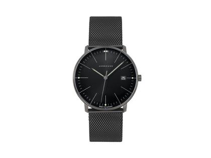 Junghans Max Bill Quarz Edelstahl Schwarz-PVD 38mm schwarzes Zifferblatt Metallband – Herrenuhren Uhr mit Datum aus Edelstahl und PVD beschichtet. Das Gehäuse ist rund und schwarz. Das Edelstahlarmband ist schwarz. Das Zifferblatt ist ein Index in schwarz.