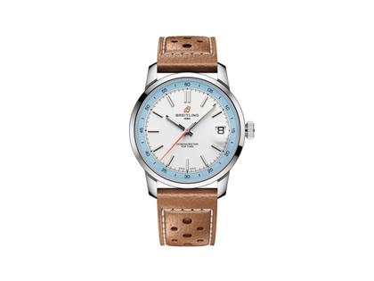 Breitling Top Time B31 Automatik Edelstahl 38mm weißes Zifferblatt braunes Lederband – Herrenuhren Uhr mit Datum aus Edelstahl und Leder. Das Gehäuse ist rund und silber. Das Lederarmband ist braun. Das Zifferblatt ist ein Index in weiß.
