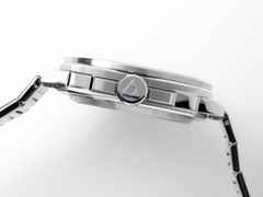 Alpina Alpiner x Fratello Extreme Regulator Automatik Edelstahl 41mm schwarzes Zifferblatt Metallband – Herrenuhren Uhr ohne Datum aus Edelstahl. Das Gehäuse ist rund und silber. Das Edelstahlarmband ist silber. Das Zifferblatt ist ein Index in schwarz. – Ansicht 4