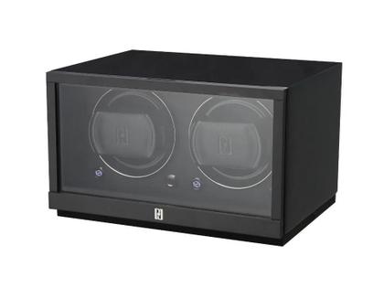 Paul Design Gentlemen  2D Uhrenbeweger Holz Schwarz Hochglanz – Uhrenbeweger Uhrenbeweger für 2 Uhren in schwarz und aus Holz und Metall.