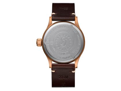 Hanhart Pioneer One Bronze grünes Zifferblatt Limited Edition – Herrenuhren Uhr mit Datum aus Bronze und Edelstahl. Das Gehäuse ist rund und roségold. Das Lederarmband ist braun. Das Zifferblatt ist arabisch und grün. – Ansicht 3