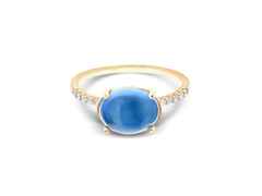 Nanis Dancing in the Rain Azure Ring Gelbgold London Blue Topas groß – Ringe Ring mit Besatz aus 750 Gelbgold.