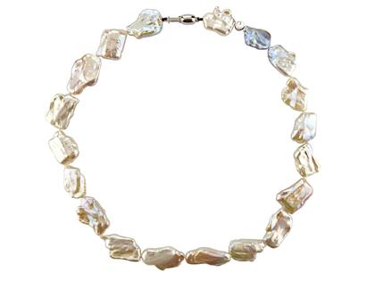 Schoeffel Perlenkette aus Süßwasserperlen weiß mit Weißgoldverschluss 40cm – Halsschmuck Perlenkette in weiß und aus 750 Weißgold.
