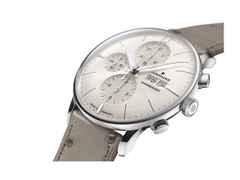 Junghans Meister Chronoscope Automatik Edelstahl 41mm graues Zifferblatt graues Lederband – Herrenuhren Chronograph aus Edelstahl und Leder. Das Gehäuse ist rund und silber. Das Lederarmband Strauß ist grau. Das Zifferblatt ist ein Index in grau. – Ansicht 3