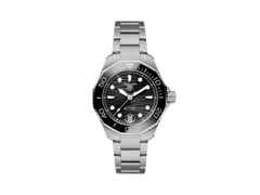 TAG Heuer Aquaracer Professional 300 Date Automatik Edelstahl 36mm schwarzes Zifferblatt Metallband – Damenuhren Uhr mit Datum aus Edelstahl. Das Gehäuse ist rund und silber. Das Edelstahlarmband ist silber. Das Zifferblatt ist ein Index in schwarz.