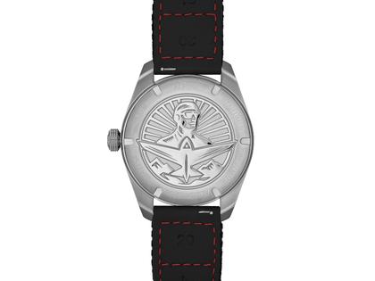 Alpina Startimer Pilot Automatik Edelstahl 40mm schwarzes Zifferblatt schwarzes Textilband – Herrenuhren Uhr mit Datum aus Edelstahl. Das Gehäuse ist rund und silber. Das Textilarmband ist schwarz. Das Zifferblatt ist arabisch Index und schwarz. – Ansicht 3