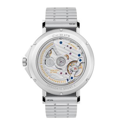 Nomos Glashütte Tangente Sport neomatik 42 Datum Automatik Edelstahl 42mm weißes Zifferblatt Metallband – Herrenuhren Uhr mit Datum aus Edelstahl. Das Gehäuse ist rund und silber. Das Edelstahlarmband ist silber. Das Zifferblatt ist arabisch Index und weiß. – Ansicht 2